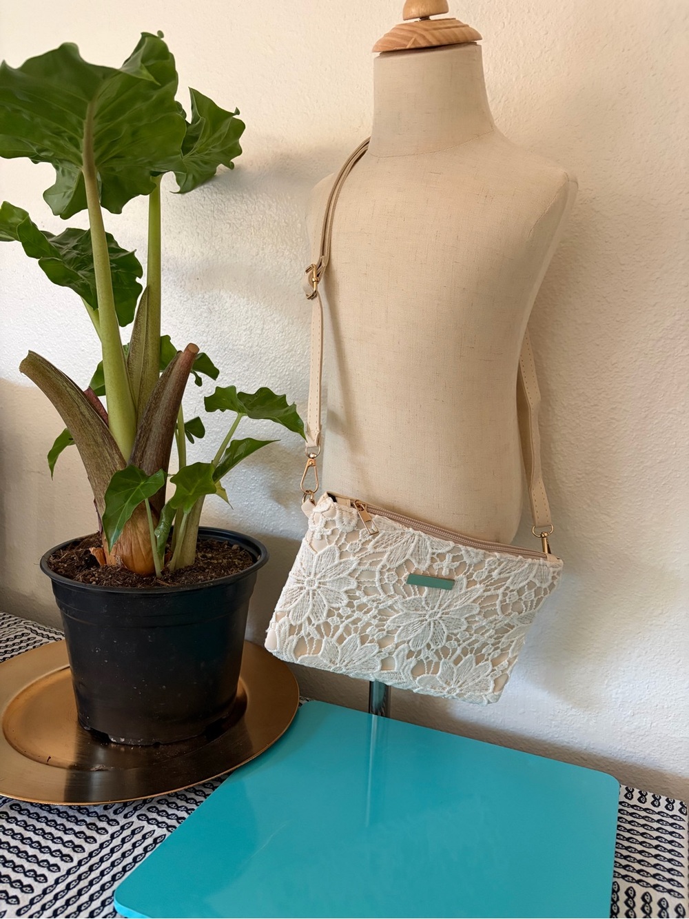 Cream Lace Crossbody Bag with Adjustable Strap